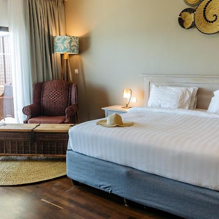 Coral Beach Hotel Dar Es Salaam Ngoại thất bức ảnh