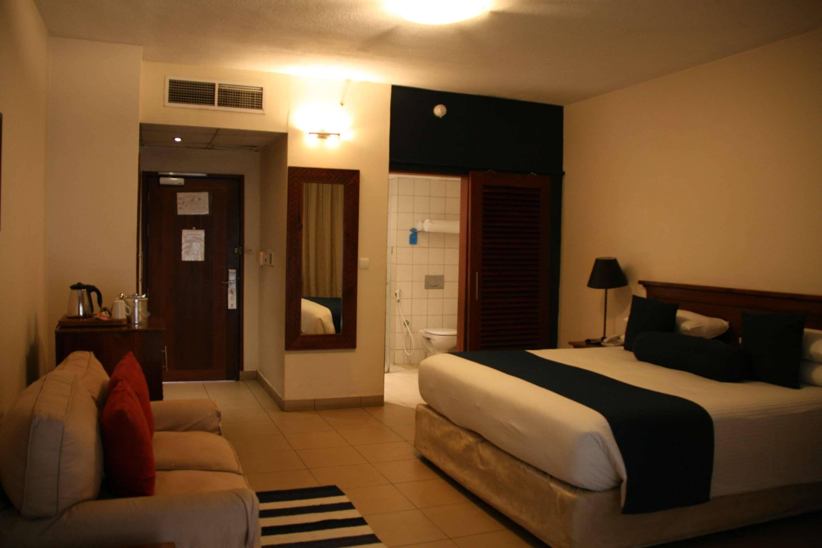 Coral Beach Hotel Dar Es Salaam Ngoại thất bức ảnh