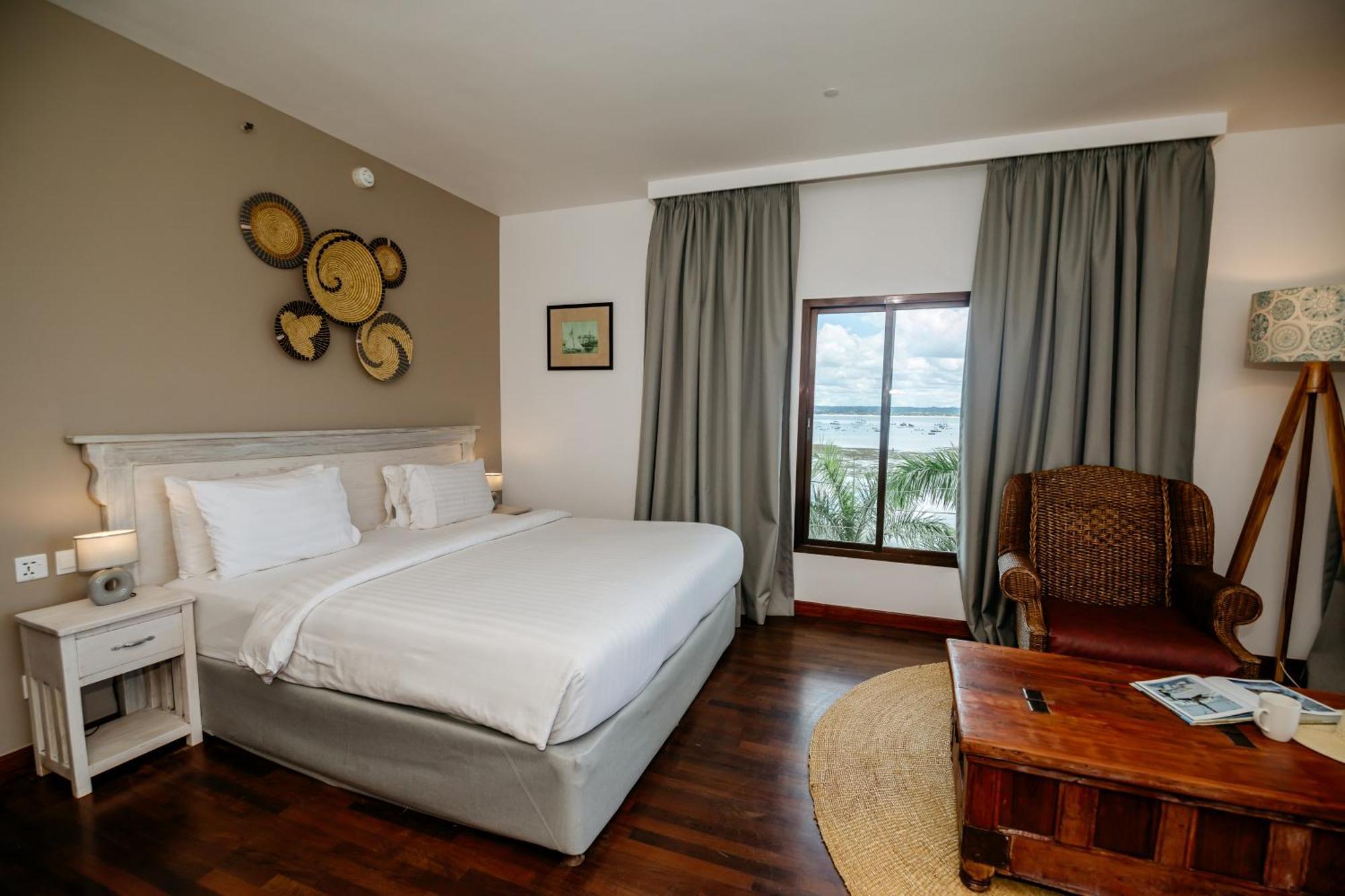 Coral Beach Hotel Dar Es Salaam Ngoại thất bức ảnh