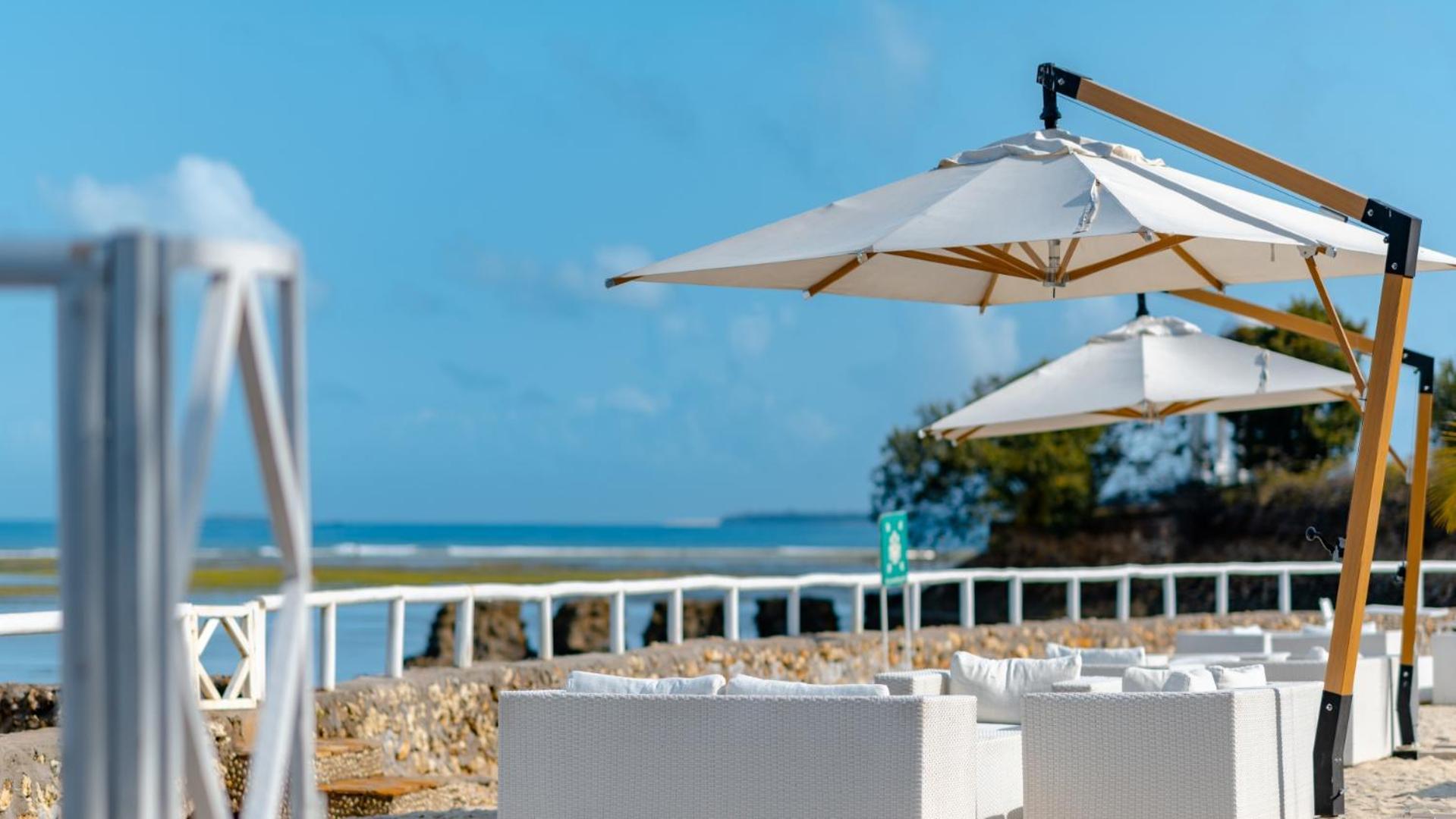 Coral Beach Hotel Dar Es Salaam Ngoại thất bức ảnh